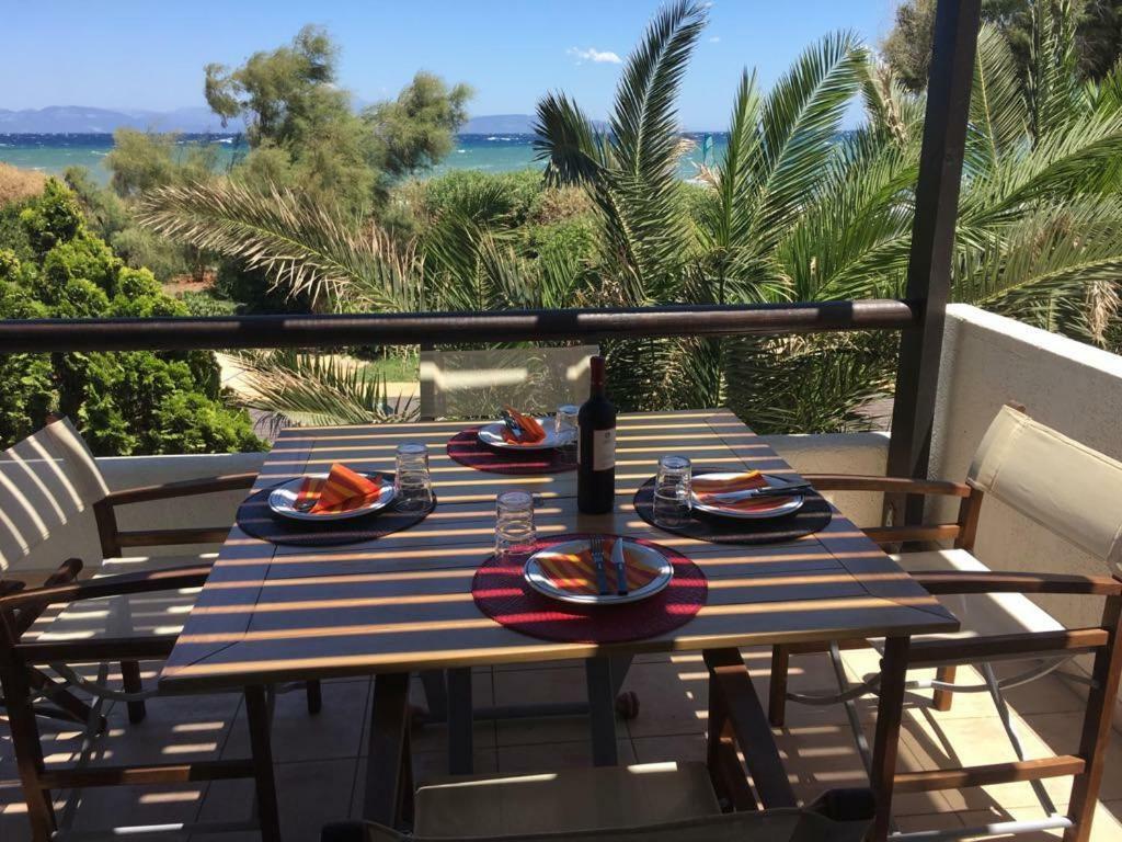Windsurfing Seaside Apartment Artemida Экстерьер фото