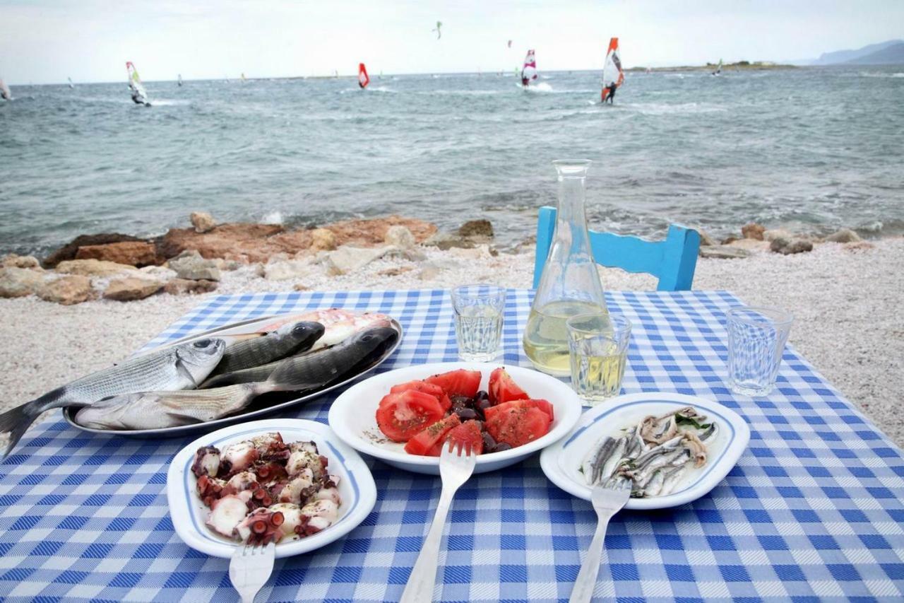 Windsurfing Seaside Apartment Artemida Экстерьер фото