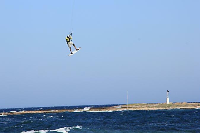 Windsurfing Seaside Apartment Artemida Экстерьер фото