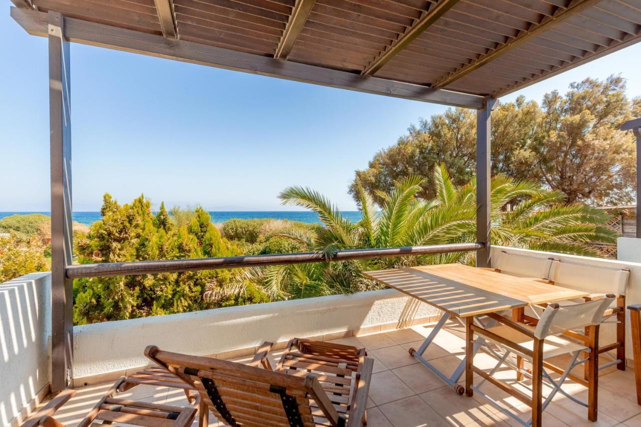 Windsurfing Seaside Apartment Artemida Экстерьер фото