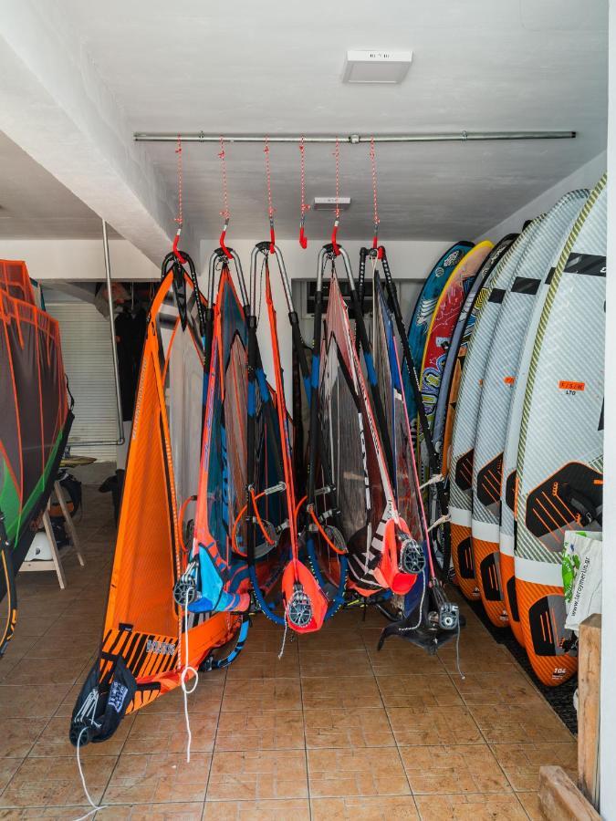Windsurfing Seaside Apartment Artemida Экстерьер фото
